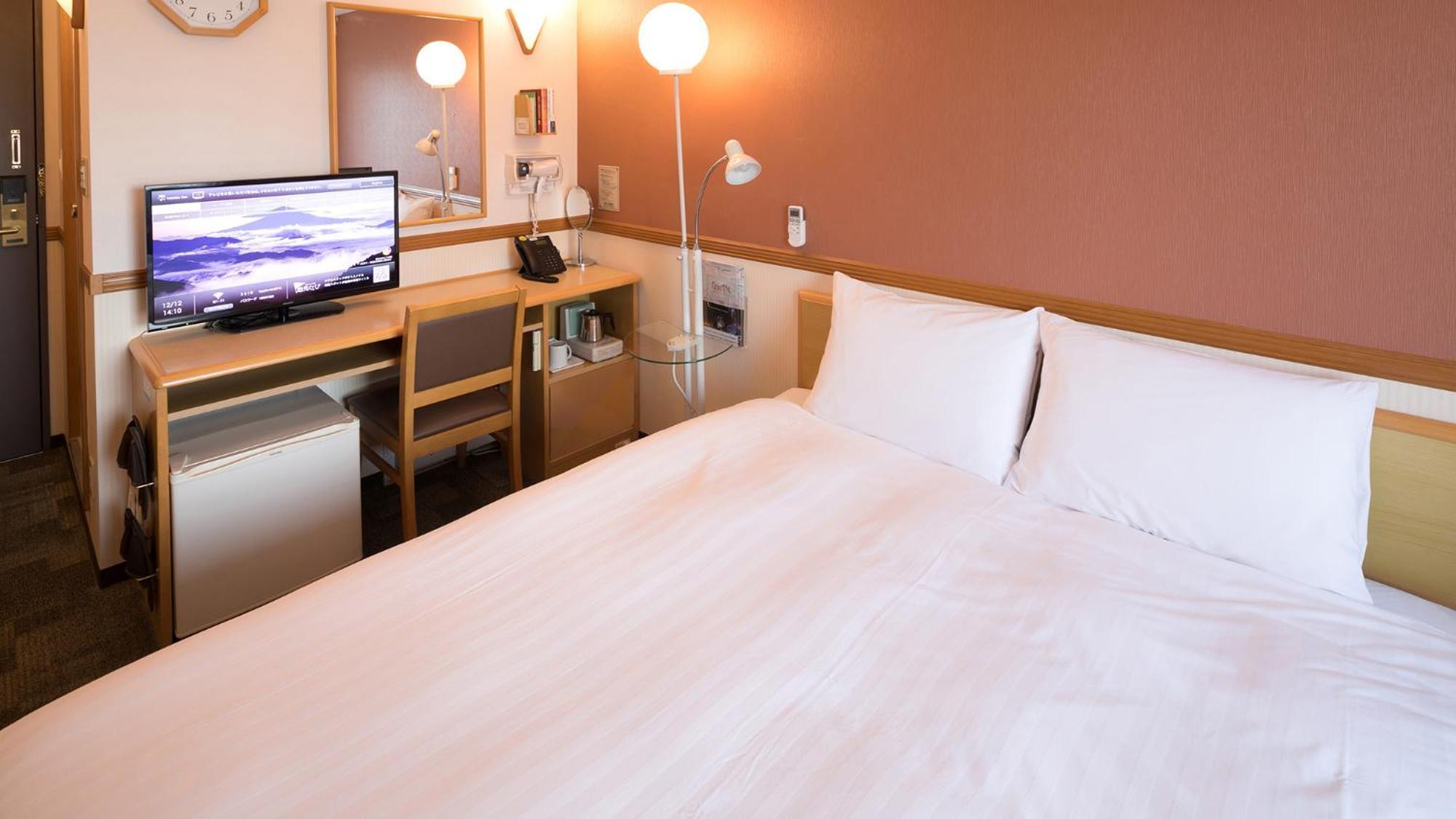 Toyoko Inn Higashi-Hiroshima Saijo Ekimae Habitación foto