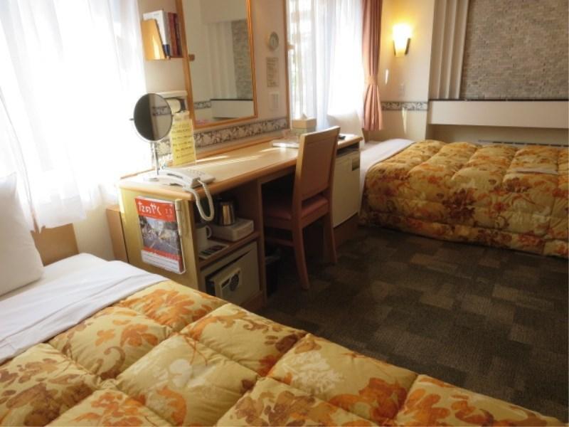 Toyoko Inn Higashi-Hiroshima Saijo Ekimae Exterior foto
